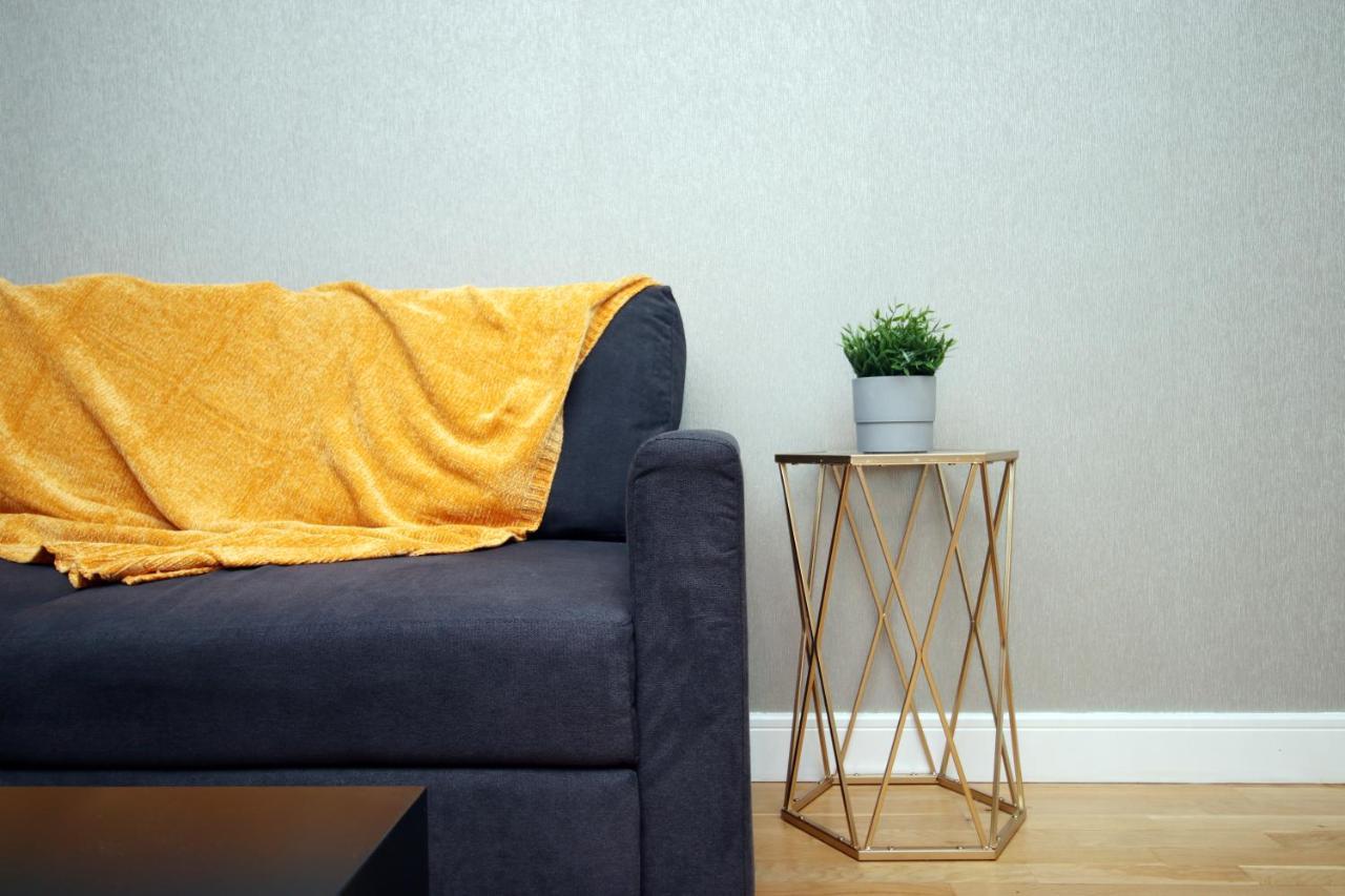 The View - Long Stay Offer - Modern Central Apartment And Parking By Cto Serviced Apartments Cardiff Exterior foto